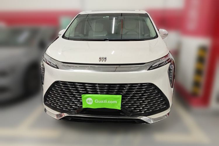 Used Buick Century 2023 2.0T Six-Seater Yinshi Edition Front