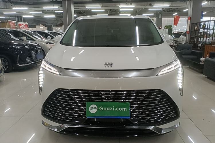 Used Buick Century 2023 2.0T Six-Seater Yinshi Edition Front