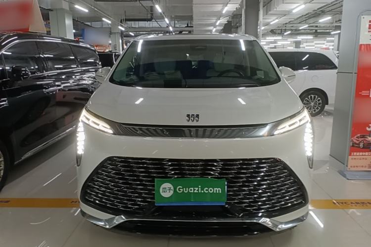 Used Buick Century 2023 2.0T Six-Seater Yinshi Edition Front