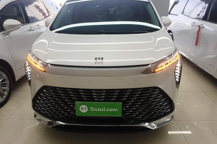 Used Buick Century 2023 2.0T Six-Seater Yinshi Edition Front