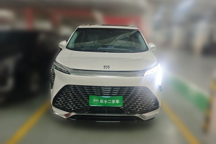 Used Buick Century 2023 2.0T Six-Seater Yinshi Edition Front