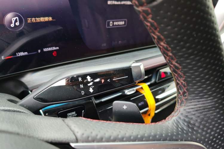 Used Buick Century 2023 2.0T Six-Seater Yinshi Edition Gear Lever