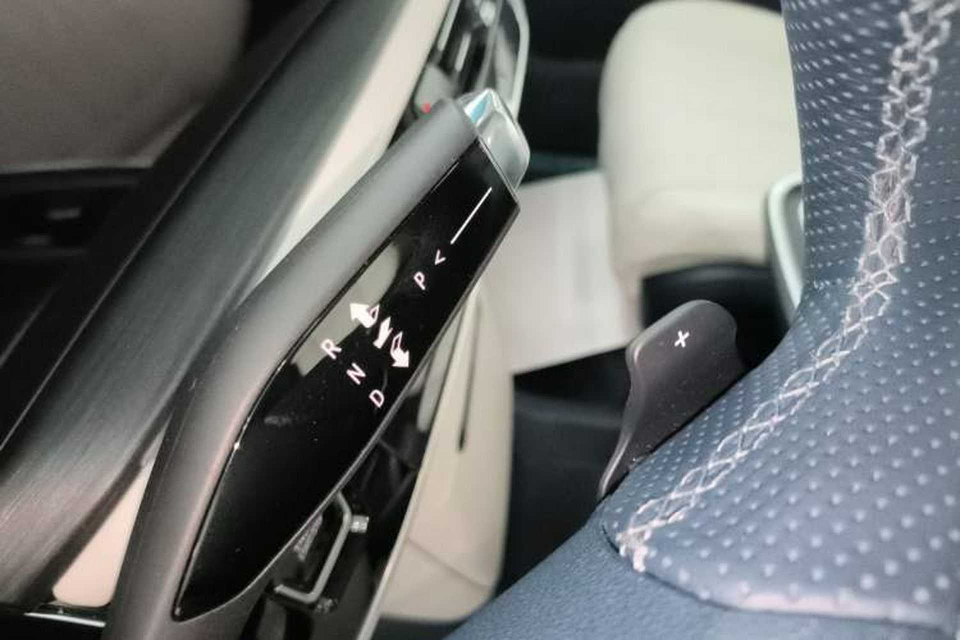 Used Buick Century 2023 2.0T Four-Seat Private Edition Gear Lever