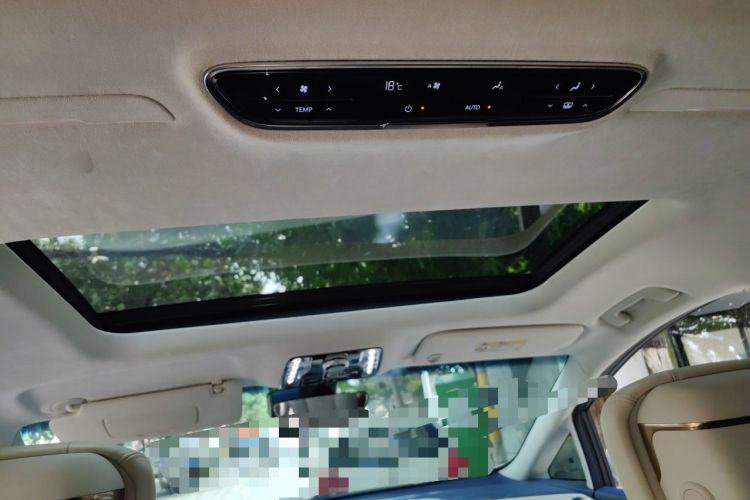 Used Buick Century 2023 2.0T Seven-Seater Yinshi Edition Headliner