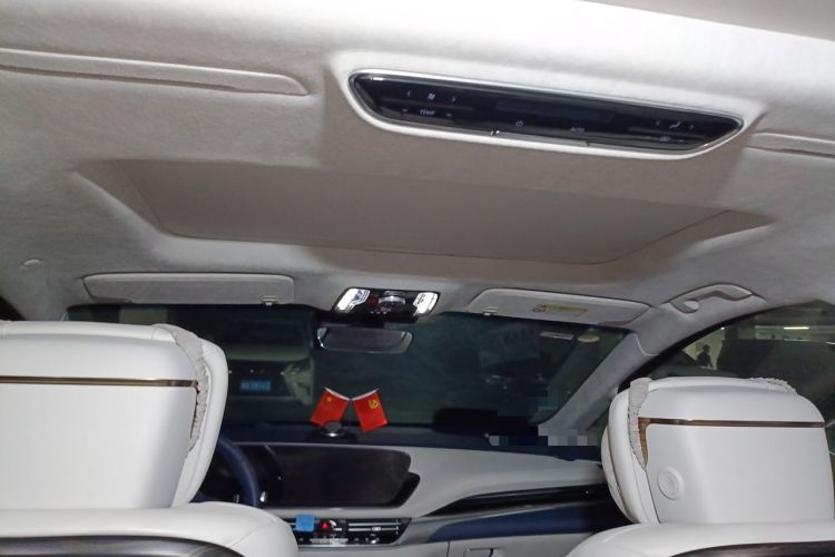 Used Buick Century 2023 2.0T Six-Seater Yinshi Edition Headliner