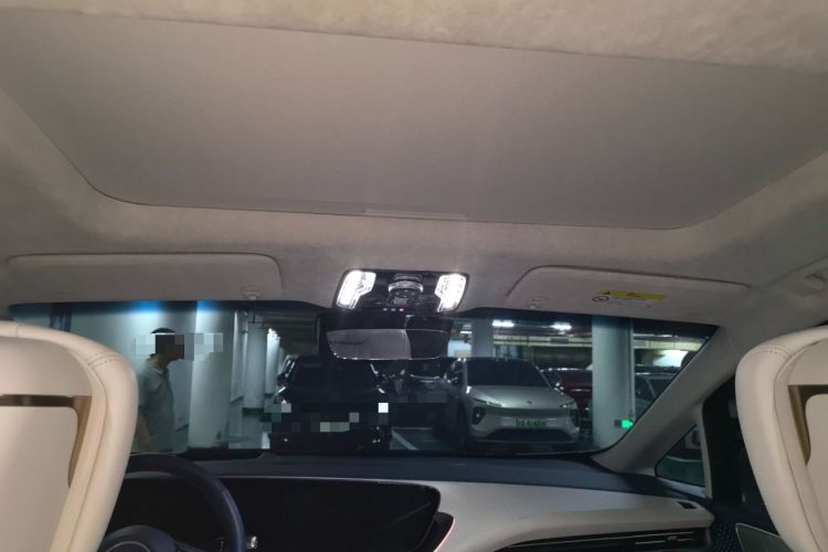 Used Buick Century 2023 2.0T Six-Seater Yinshi Edition Headliner