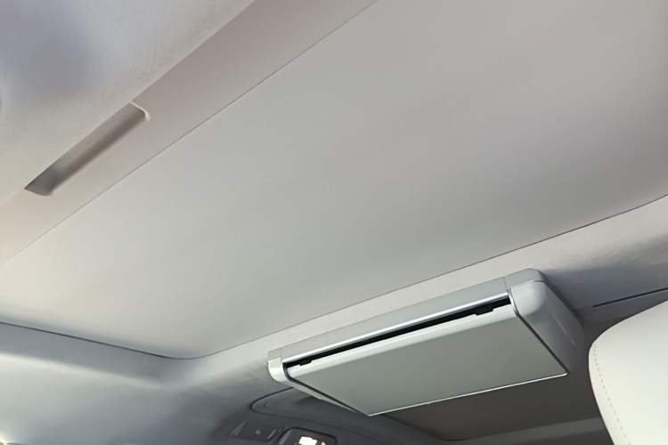 Used Buick Century 2023 2.0T Six-Seater Yinshi Edition Headliner