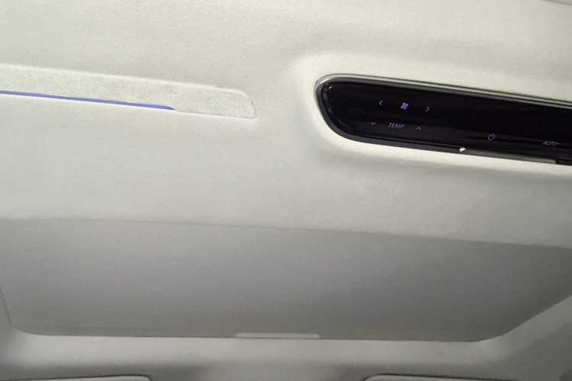 Used Buick Century 2023 2.0T Seven-Seater Yinshi Edition Headliner