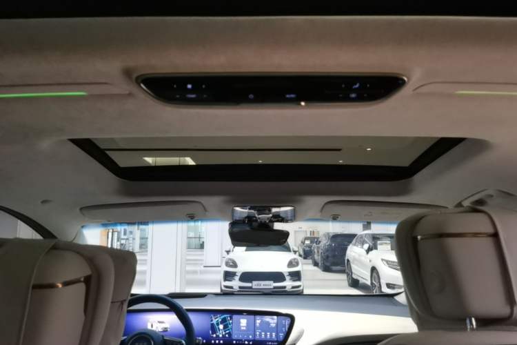 Used Buick Century 2023 2.0T Six-Seater Yinshi Edition Headliner