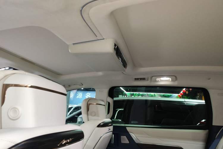 Used Buick Century 2023 2.0T Seven-Seater Yinshi Edition Headliner