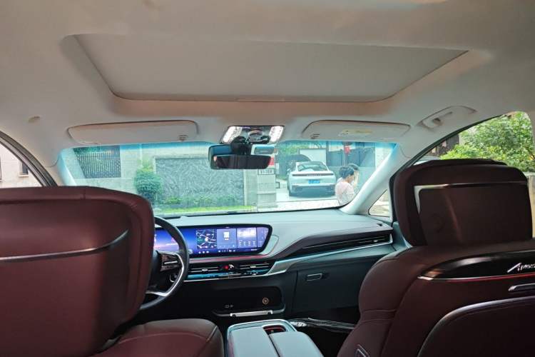 Used Buick Century 2023 2.0T Six-Seater Yinshi Edition Headliner