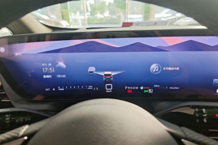 Used Buick Century 2023 2.0T Seven-Seater Deluxe Edition Instrument Cluster