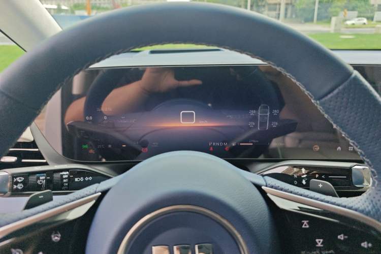 Used Buick Century 2023 2.0T Seven-Seater Yinshi Edition Instrument Cluster