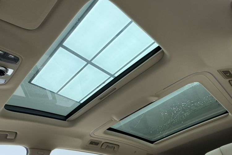 Used Buick Century 2023 2.0T Seven-Seater Deluxe Edition Interior 1