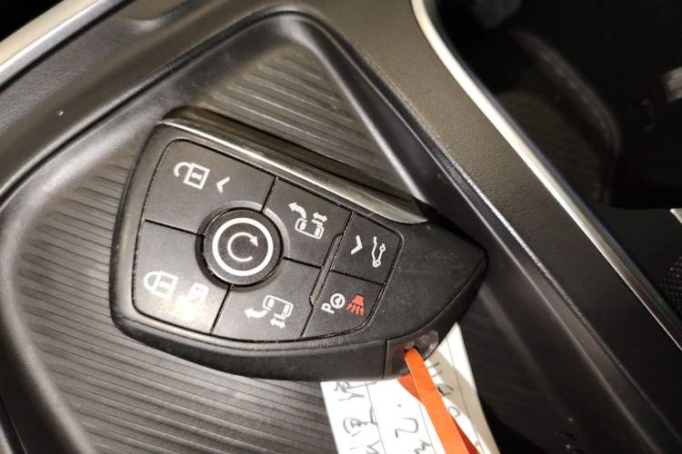 Used Buick Century 2023 2.0T Six-Seater Yinshi Edition Interior 1