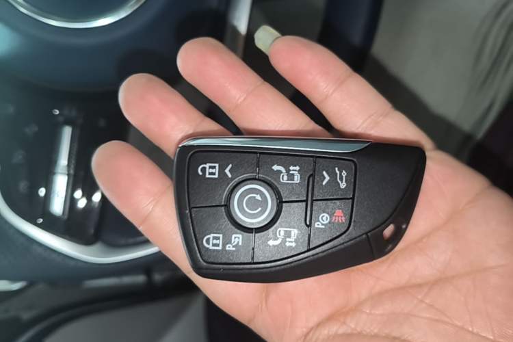 Used Buick Century 2023 2.0T Six-Seater Yinshi Edition Interior 1