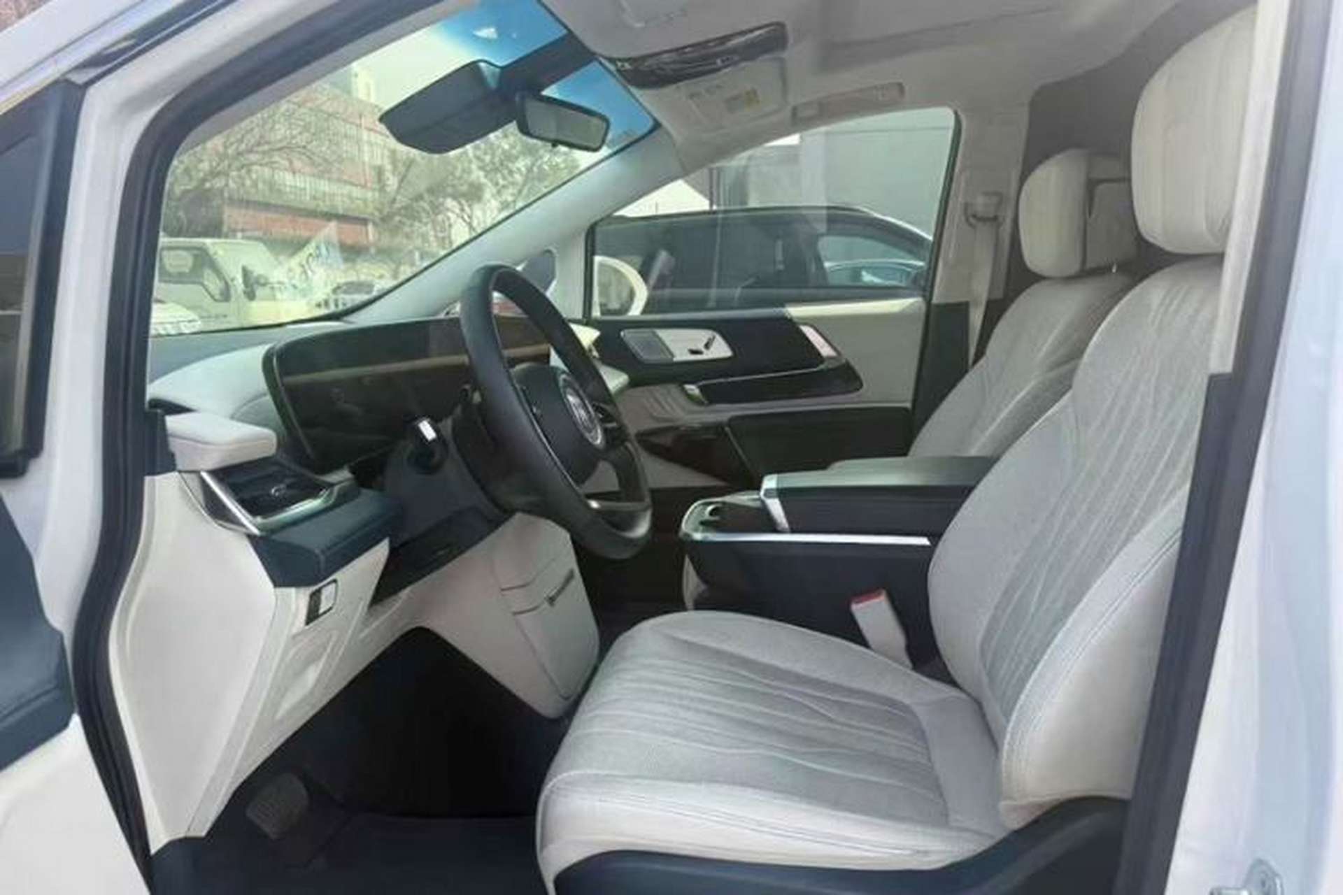 Used Buick Century 2023 2.0T Four-Seat Private Edition Interior 1