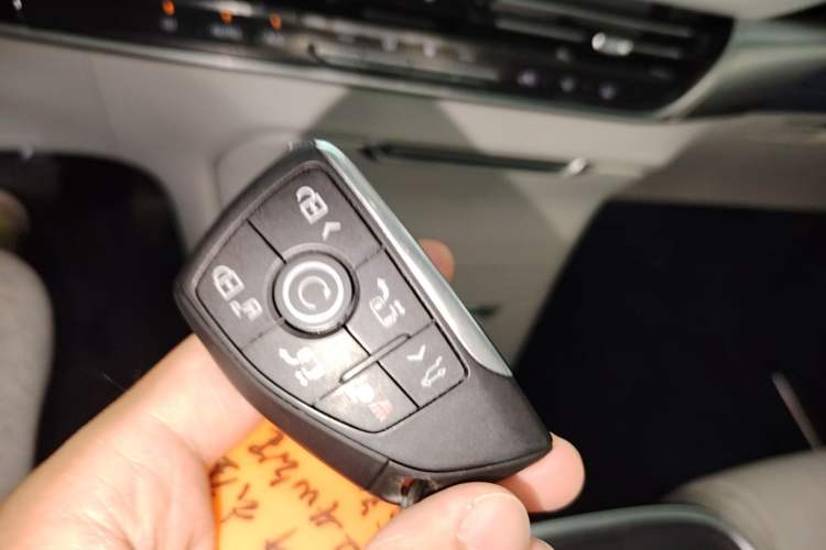 Used Buick Century 2023 2.0T Six-Seater Yinshi Edition Interior 1