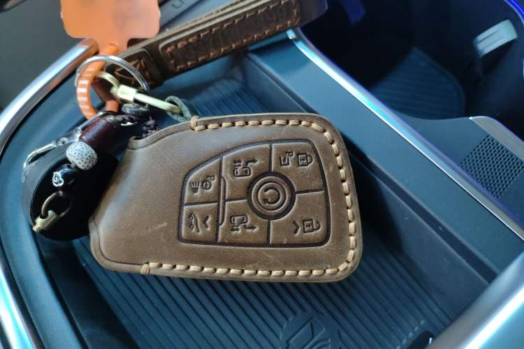 Used Buick Century 2023 2.0T Seven-Seater Yinshi Edition Interior 1