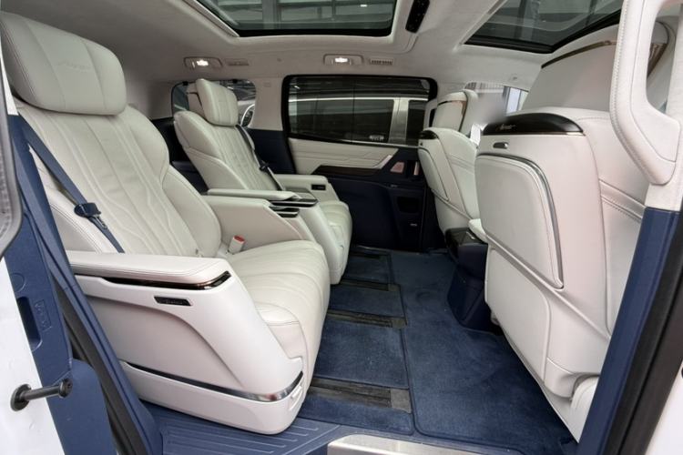 Used Buick Century 2023 2.0T Six-Seater Yinshi Edition Interior 2