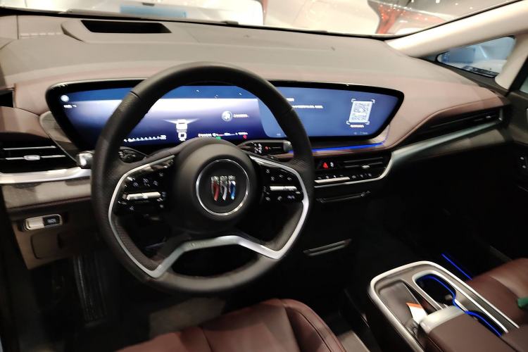 Used Buick Century 2023 2.0T Six-Seater Yinshi Edition Interior 2