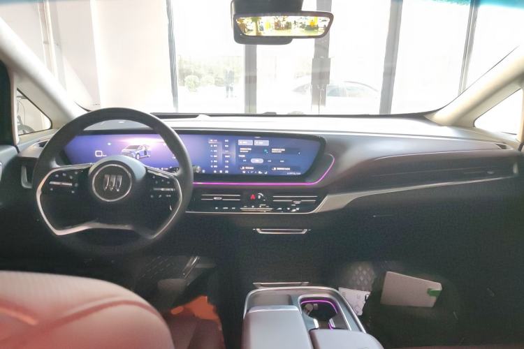 Used Buick Century 2023 2.0T Six-Seater Yinshi Edition Interior 2