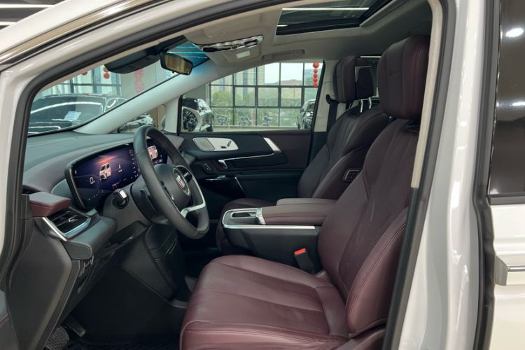 Used Buick Century 2023 2.0T Six-Seater Yinshi Edition Interior 2
