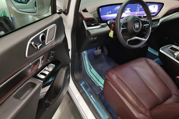 Used Buick Century 2023 2.0T Six-Seater Yinshi Edition Interior 3