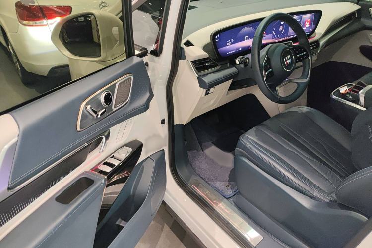 Used Buick Century 2023 2.0T Four-Seat Private Edition Interior 3