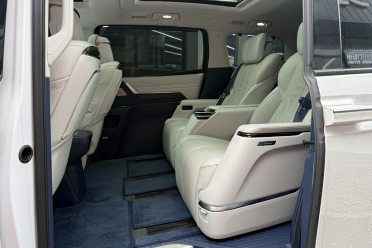 Used Buick Century 2023 2.0T Six-Seater Yinshi Edition Interior 4