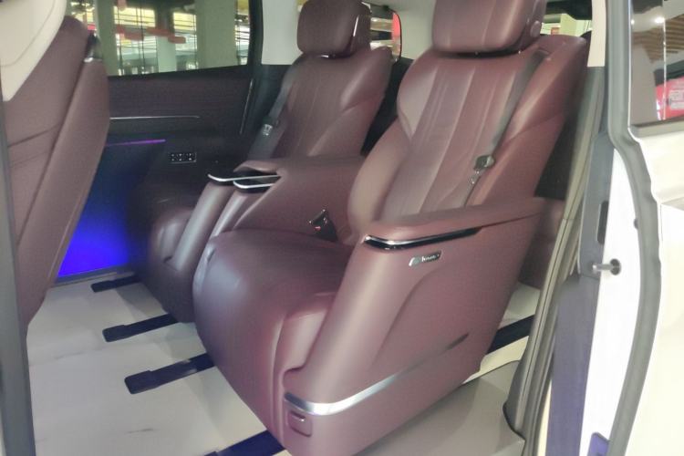 Used Buick Century 2023 2.0T Six-Seater Yinshi Edition Interior 4