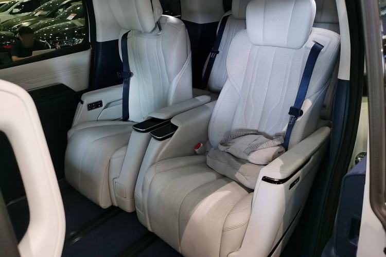 Used Buick Century 2023 2.0T Six-Seater Yinshi Edition Interior 4