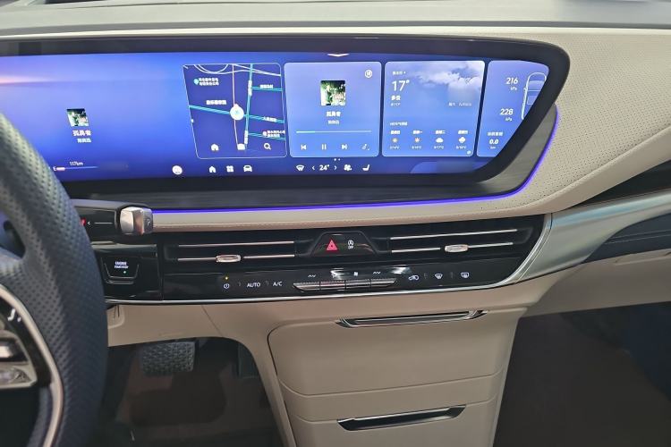 Used Buick Century 2023 2.0T Six-Seater Yinshi Edition Interior 5