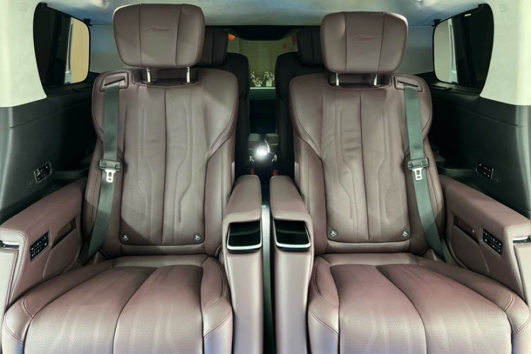 Used Buick Century 2023 2.0T Six-Seater Yinshi Edition Interior 6