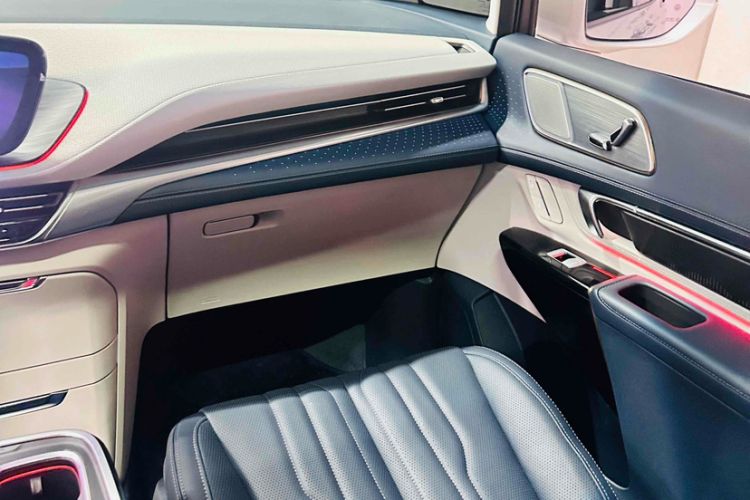 Used Buick Century 2023 2.0T Four-Seat Private Edition Interior 6