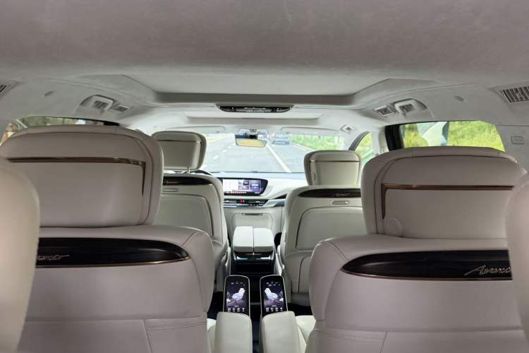 Used Buick Century 2023 2.0T Six-Seater Yinshi Edition Interior 6