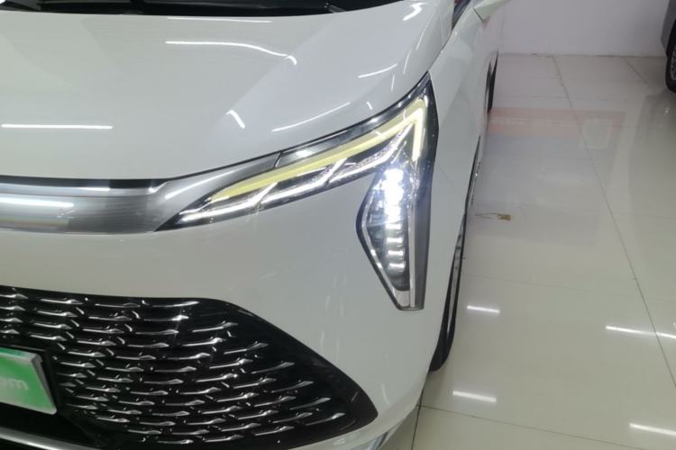 Used Buick Century 2023 2.0T Six-Seater Yinshi Edition Left Front Headlight