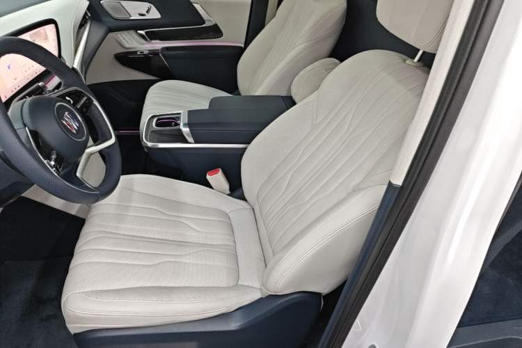 Used Buick Century 2023 2.0T Four-Seat Private Edition Left Front Seat