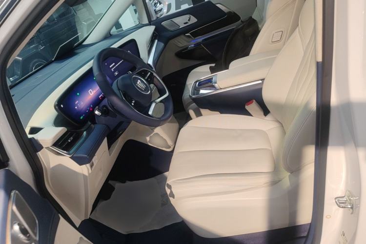 Used Buick Century 2023 2.0T Six-Seater Yinshi Edition Left Front Seat