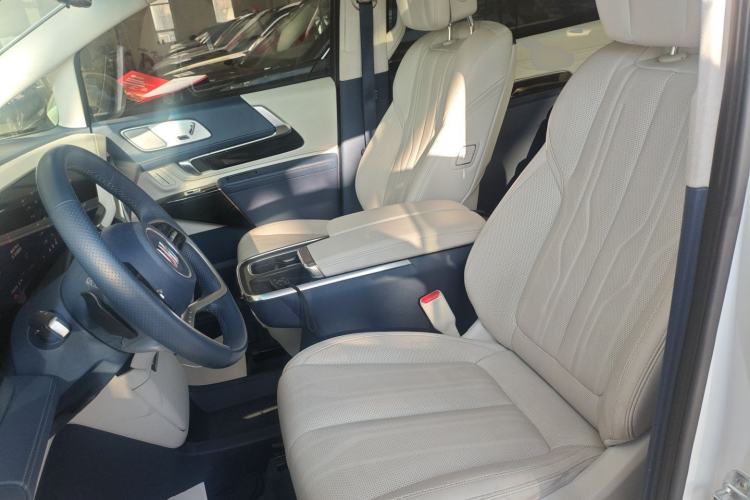 Used Buick Century 2023 2.0T Six-Seater Yinshi Edition Left Front Seat