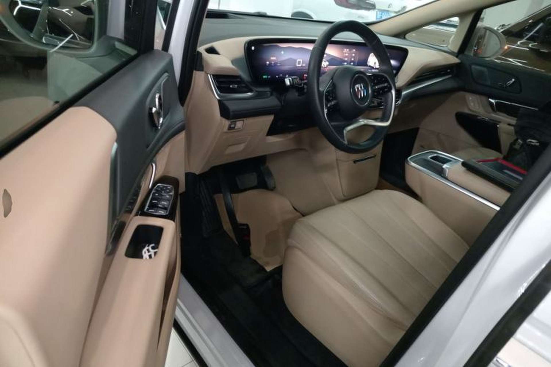 Used Buick Century 2023 2.0T Seven-Seater Deluxe Edition Left Front Seat