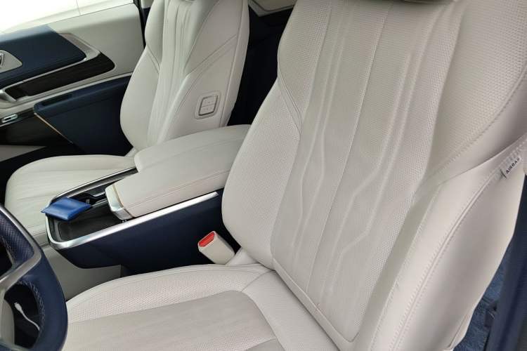 Used Buick Century 2023 2.0T Six-Seater Yinshi Edition Left Front Seat