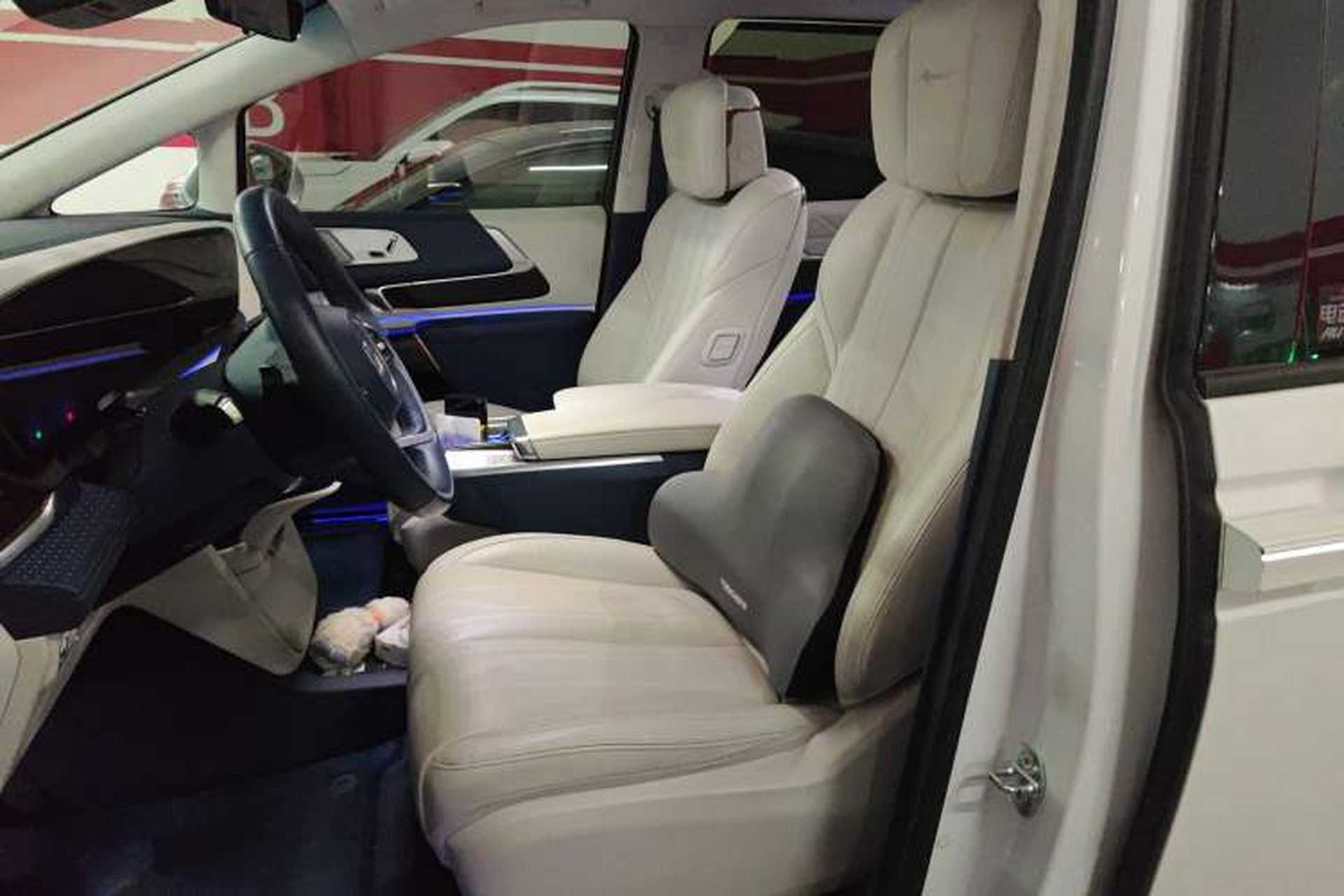 Used Buick Century 2023 2.0T Six-Seater Yinshi Edition Left Front Seat