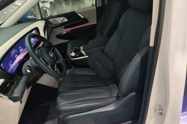 Used Buick Century 2023 2.0T Four-Seat Private Edition Left Front Seat