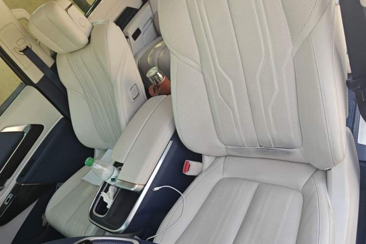 Used Buick Century 2023 2.0T Seven-Seater Yinshi Edition Left Front Seat