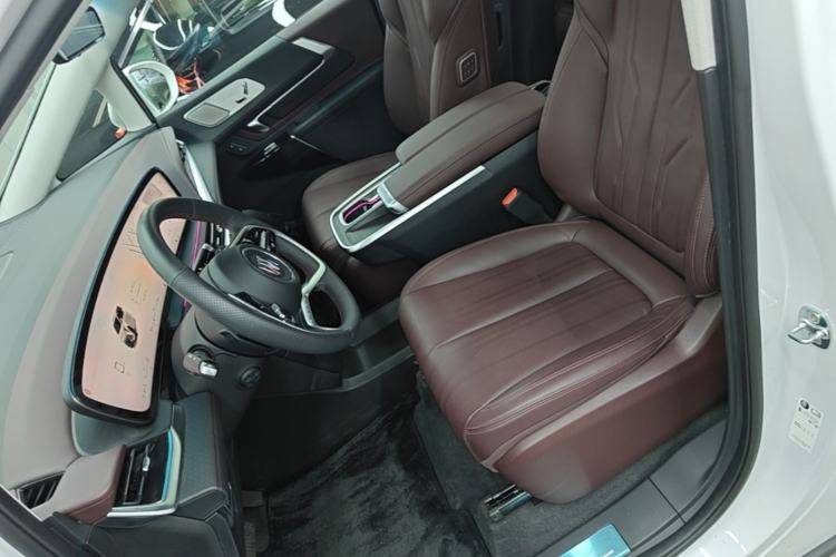 Used Buick Century 2023 2.0T Six-Seater Yinshi Edition Left Front Seat