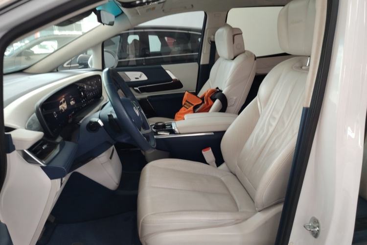 Used Buick Century 2023 2.0T Six-Seater Yinshi Edition Left Front Seat