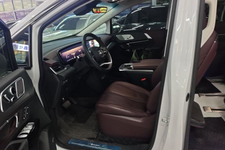 Used Buick Century 2023 2.0T Six-Seater Yinshi Edition Left Front Seat