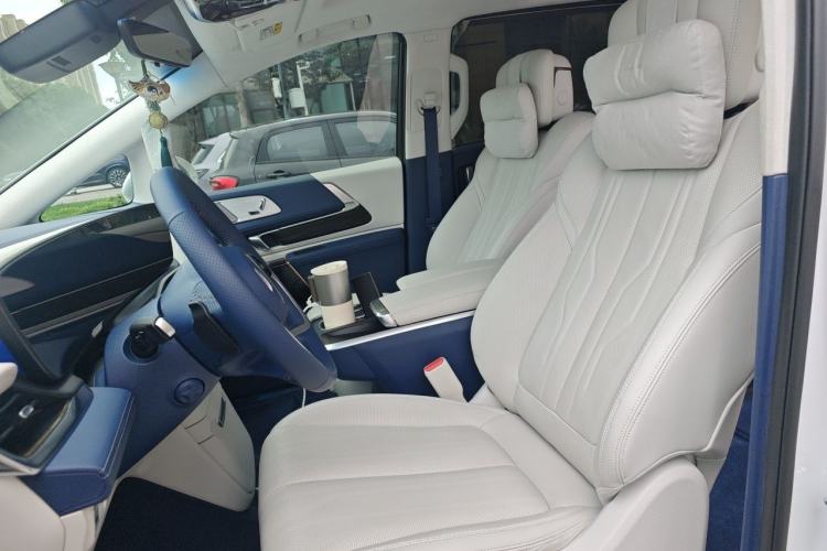 Used Buick Century 2023 2.0T Seven-Seater Yinshi Edition Left Front Seat