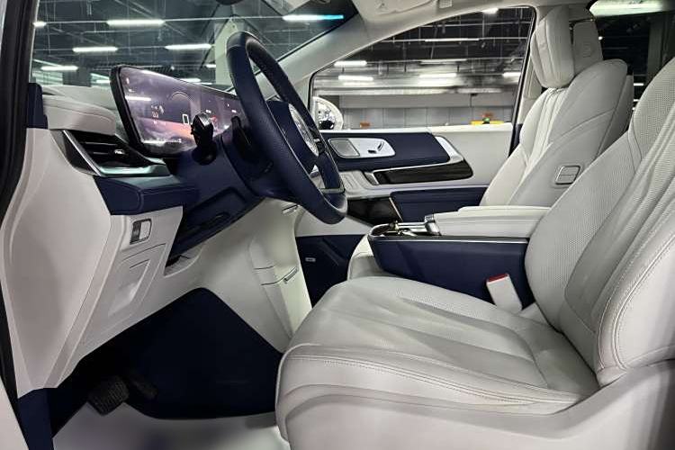Used Buick Century 2023 2.0T Seven-Seater Yinshi Edition Left Front Seat